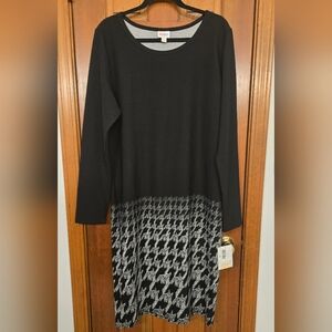 3XL Lularoe Debbie Dress black and white